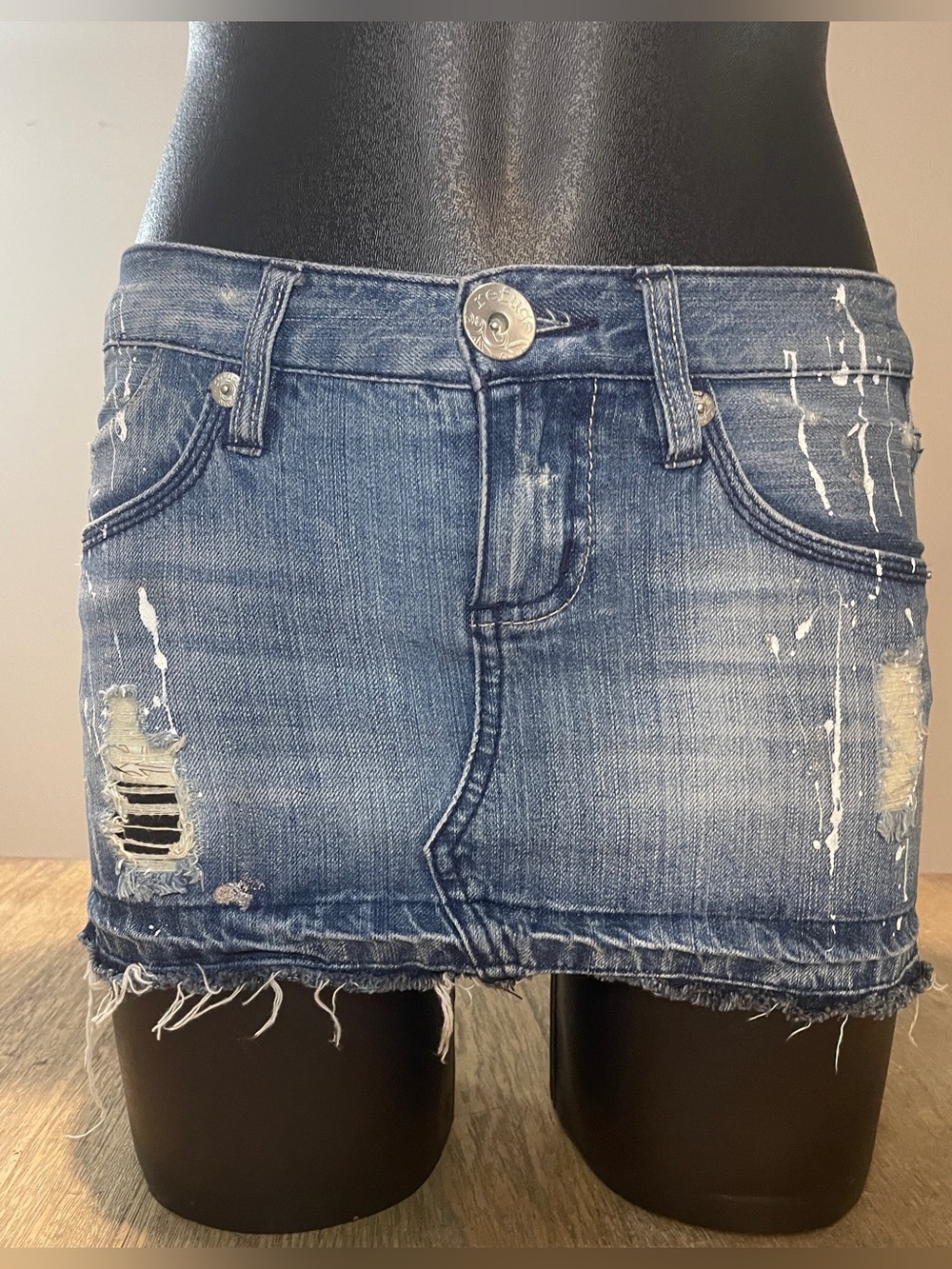refuge Blue Distressed Denim Paint-Splatter Mini Skirt, Size 3